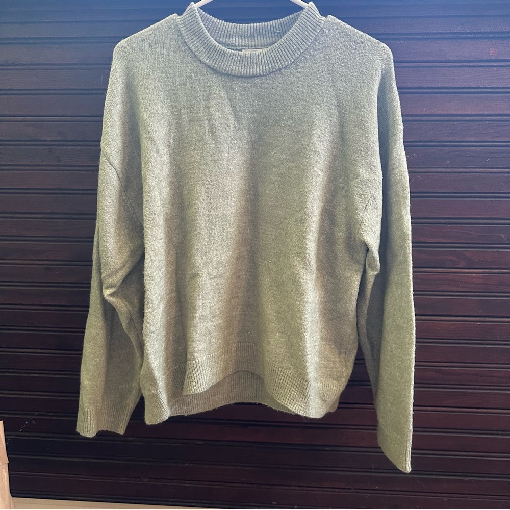 ‼️LAST CHANCE‼️H&M Sweater